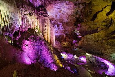 Cueva de Prometeo