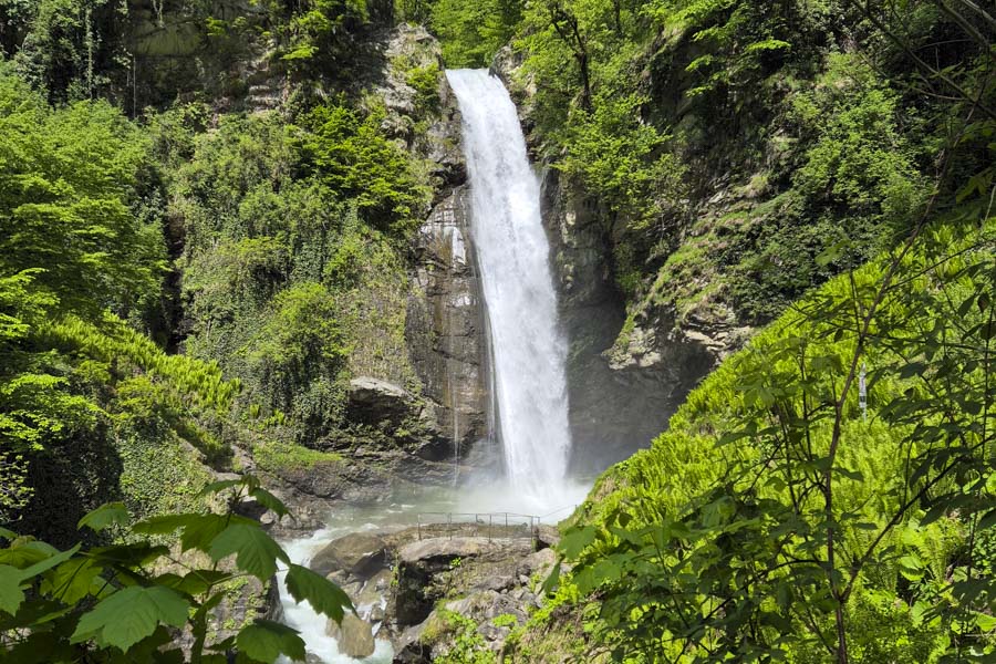 Ninoskhevi Waterfall