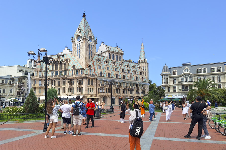 Plaza Piazza, Batumi
