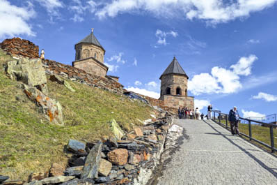 Iglesia de la Santísima Trinidad de Gergeti, cerca de Stepan