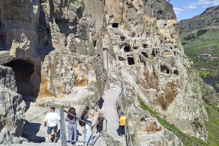 Vardzia