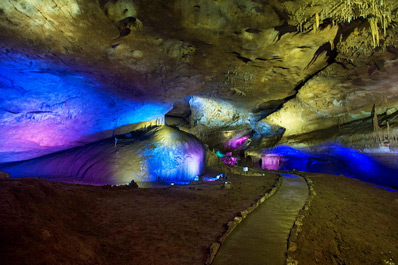 Cueva de Prometeo