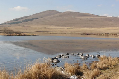 El lago Paravani, cerca de Akhalkalaki
