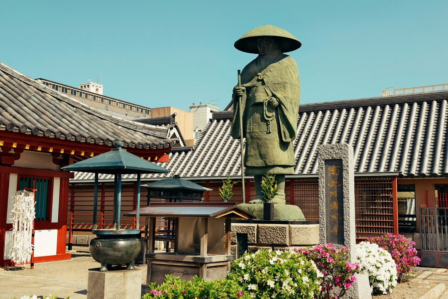 Statue of Kōbō Daishi (Kūkai) at Shitennoji Temple, Osaka