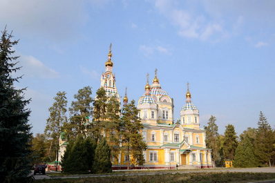 Zenkov Cathedral, Almaty