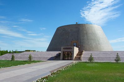 Мемориальный комплекс АЛЖИР, окрестности Астаны