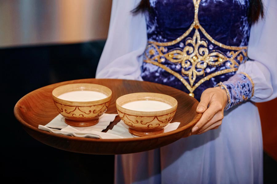 Традиционные казахские напитки, Традиционная казахская еда