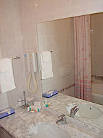 Bathroom, Saltanat Residence Hotel