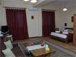 Room, Saraichik Hotel