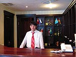 Receptionist, Mukammal Hotel