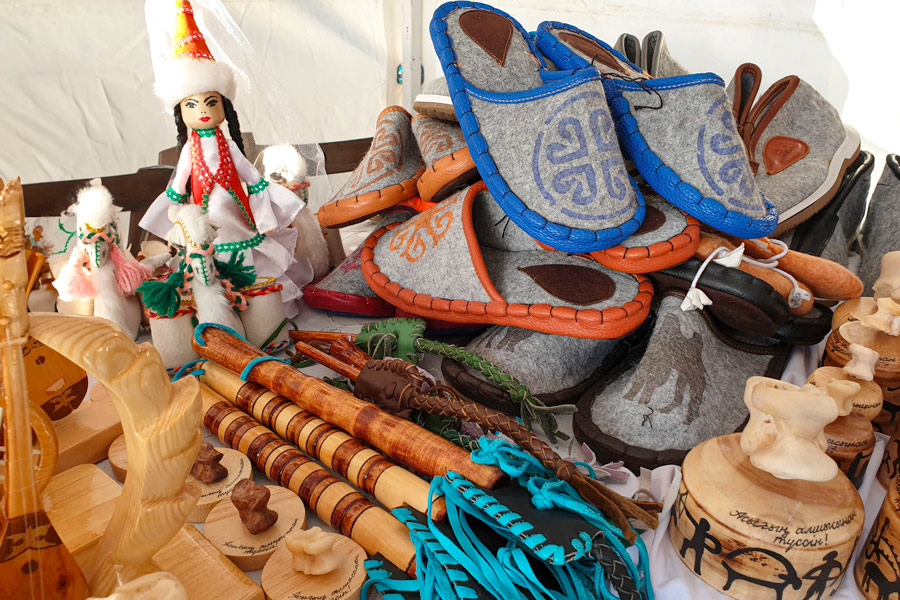 
Kazakhstan Gifts