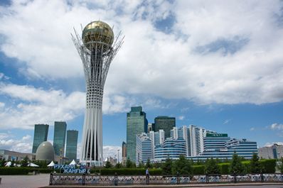 Torre Bayterek, Viaggio in Kazakistan