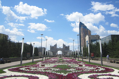 Nurzhol Boulevard