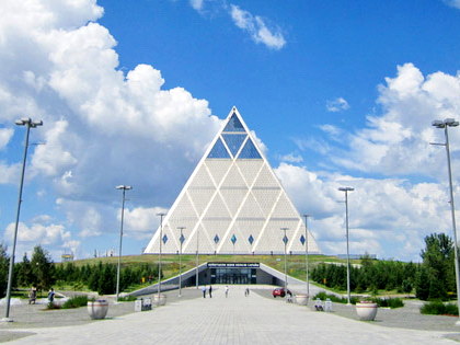 Astana Layover Tour: one-day Trip in Capital of Kazakhstan