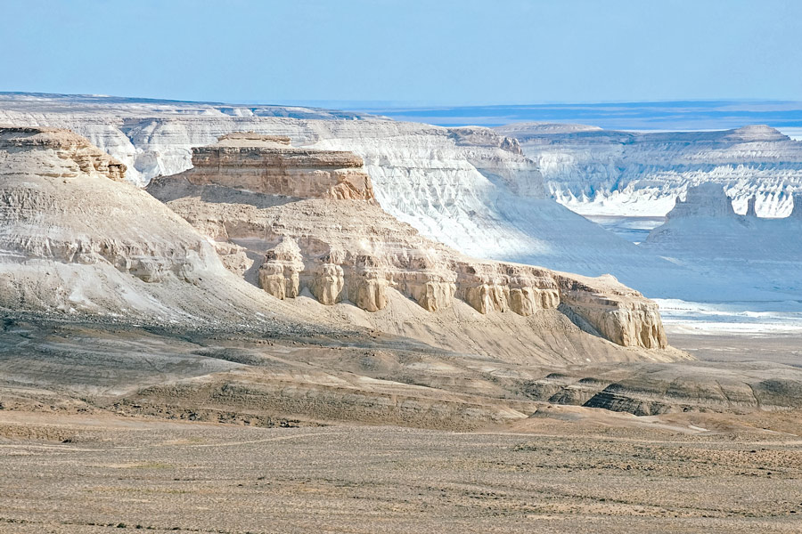 Bozzhyra Valley