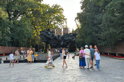 Panfilov Park, Almaty
