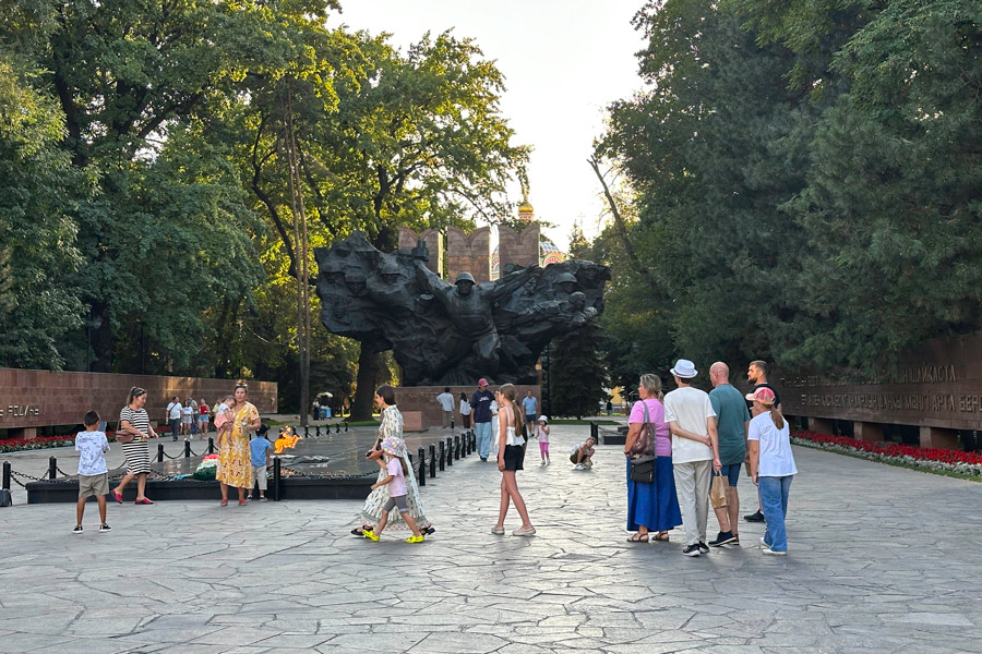 Panfilov Park, Almaty