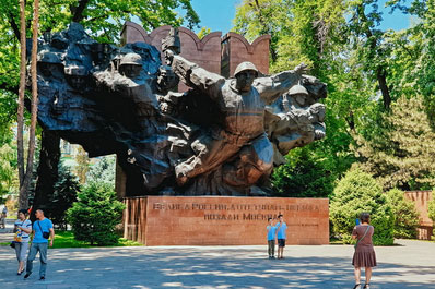 Park of 28 Panfilov Guardsmen, Almaty