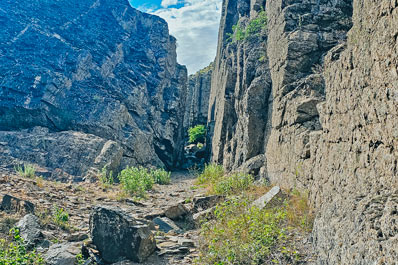 Karadiirmen Gorge