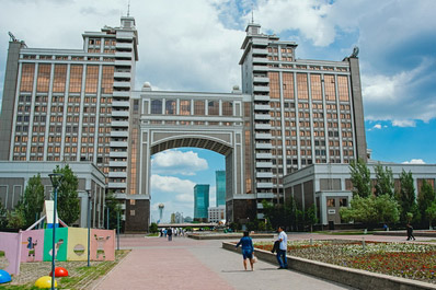 Nurzhol Boulevard