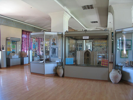  Turkistan Museum of Artifacts 