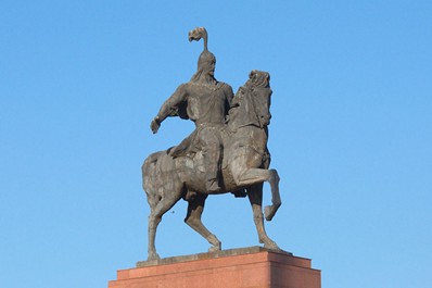 Памятники Бишкека