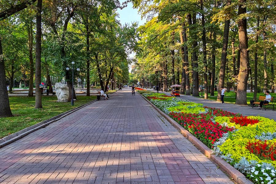 Oak Park, Bishkek