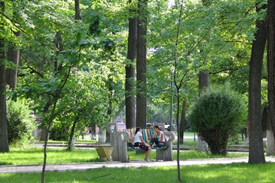 Oak Park, Bishkek