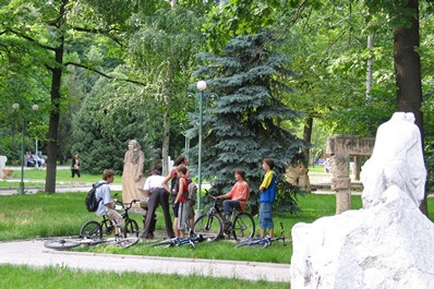 Oak Park, Bishkek