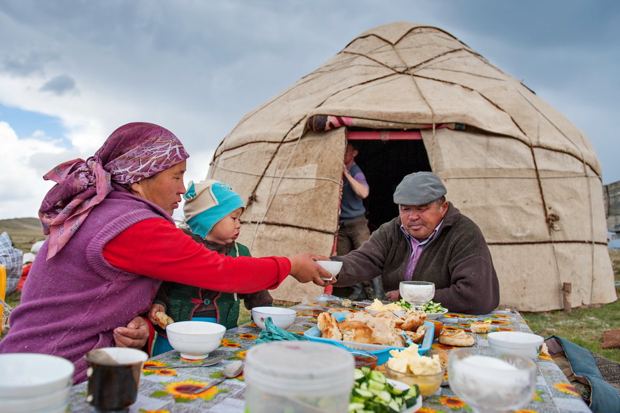 Этикет и традиции трапезы в Кыргызстане