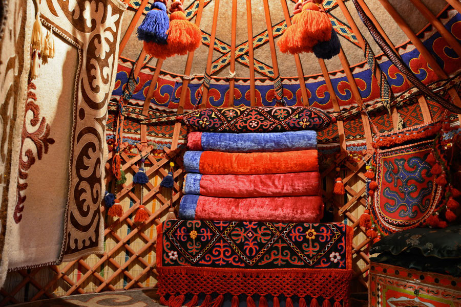 Kyrgyz Carpets - Tush Kiyiz