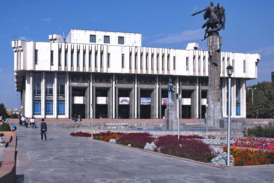 Théâtres au Kirghizistan