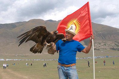 Охота с беркутами, Кыргызстан