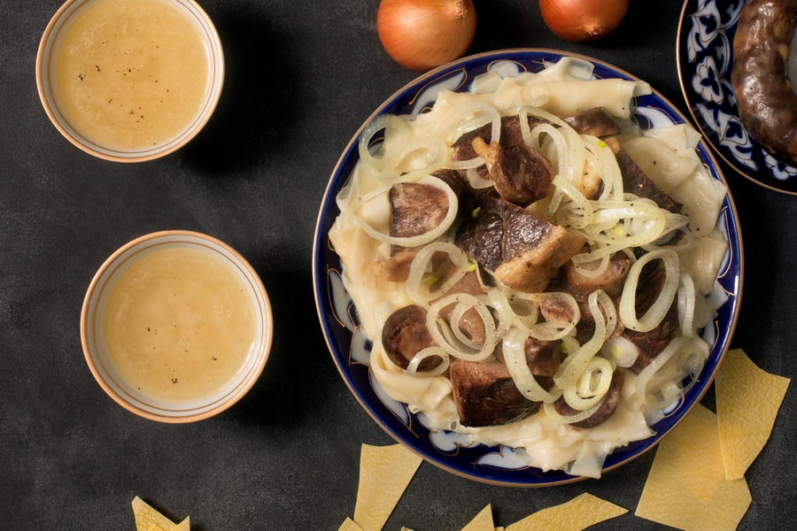 Platos Kirguises con Carne y Productos con Vísceras