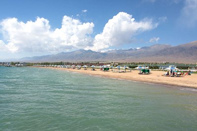 Lago Issyk-Kul, Kirguistán