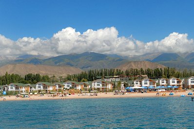 Lago Issyk-Kul, Kirguistán