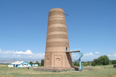 Tour Burana, Voyage au Kirghizistan