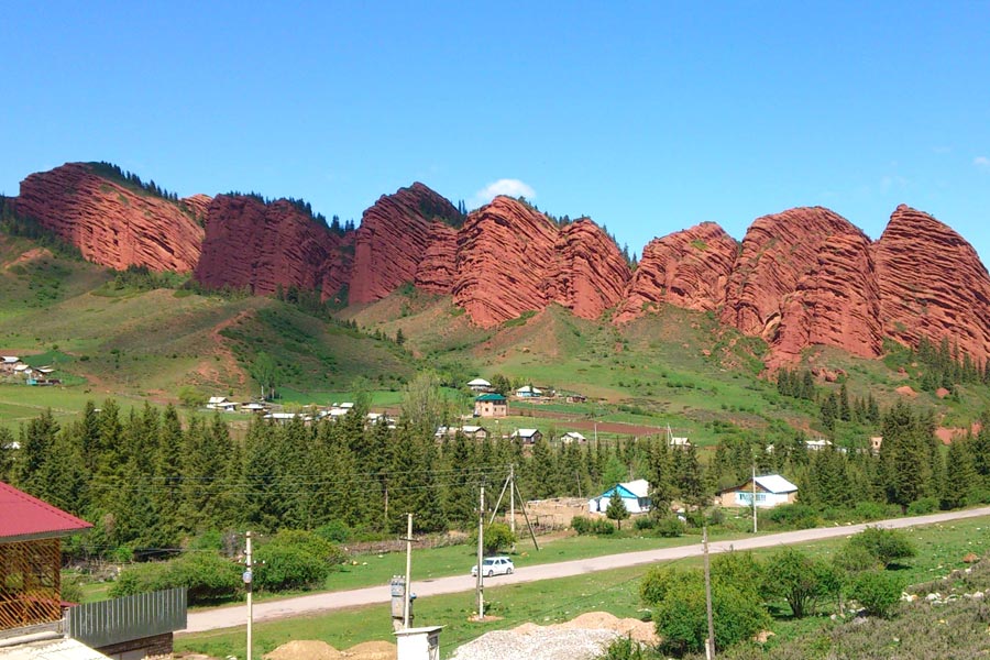 Туризм в Кыргызстане: Природный туризм. 
Ущелье Джеты-Огуз