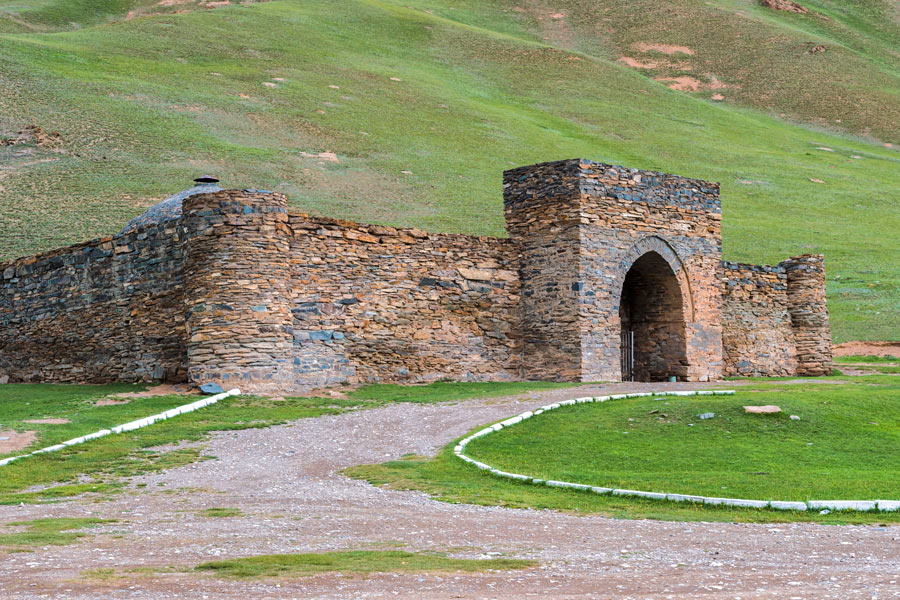 Tash Rabat Tours, Kyrgyzstan