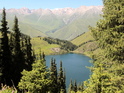 Tour Económico en Kirguistán: Circuito en Bishkek, Chom-Kemin, Karakol, Bokonbayevo