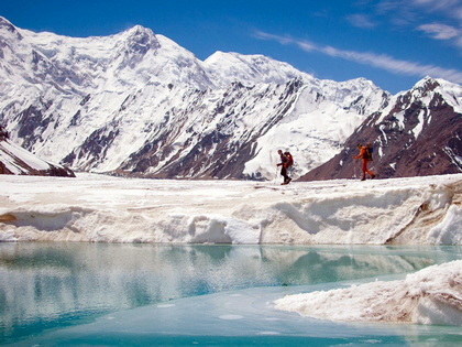 Contrasts of Tian Shan Trekking Tour