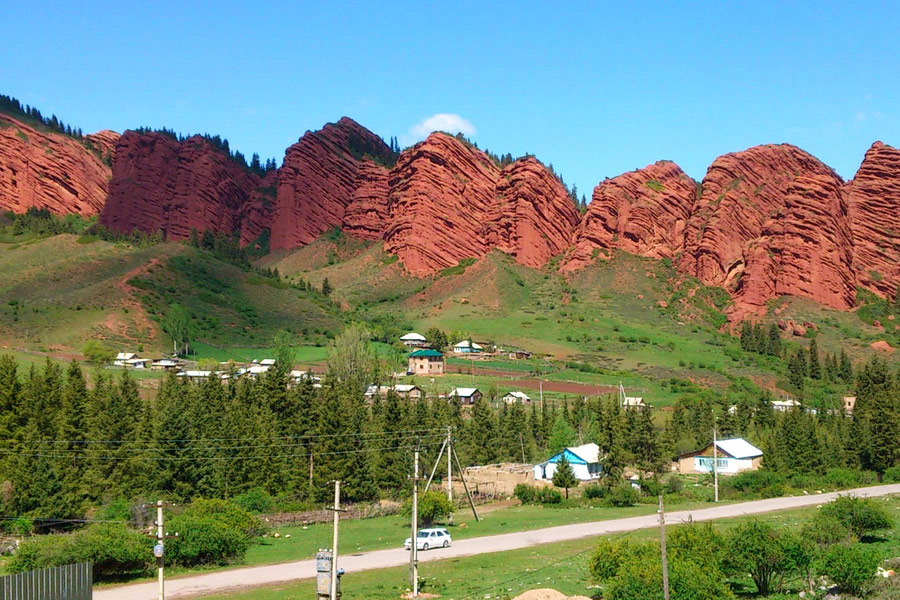 Jety-Oguz gorge