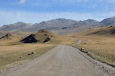 Road to Son-Kul