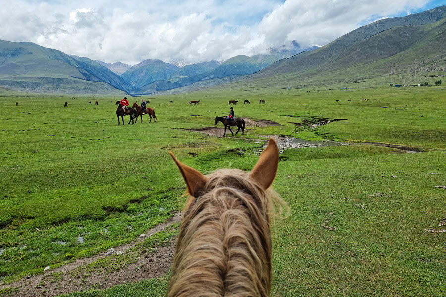 Tours a Caballo en Kirguistán