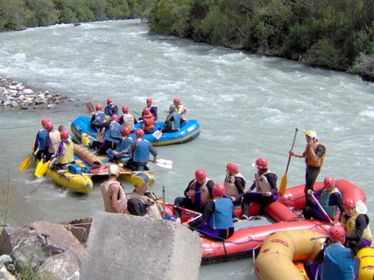 Teambuilding Tour in Kyrgyzstan: Extreme Race