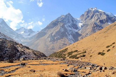 Alamedin gorge