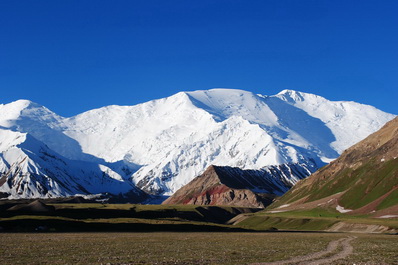 Lenin Peak