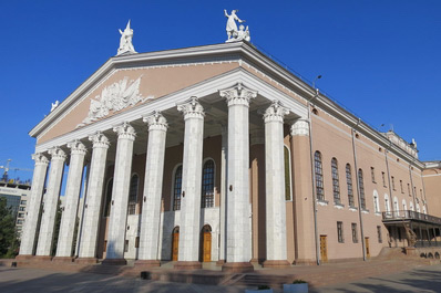 Opera and Ballet Theatre, Bishkek