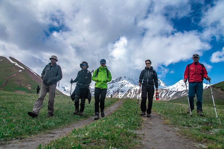 Trekking to to Tulpar-Kol Lake