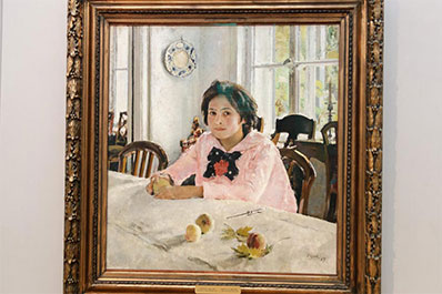 “The girl with peaches”, V.A. Serov